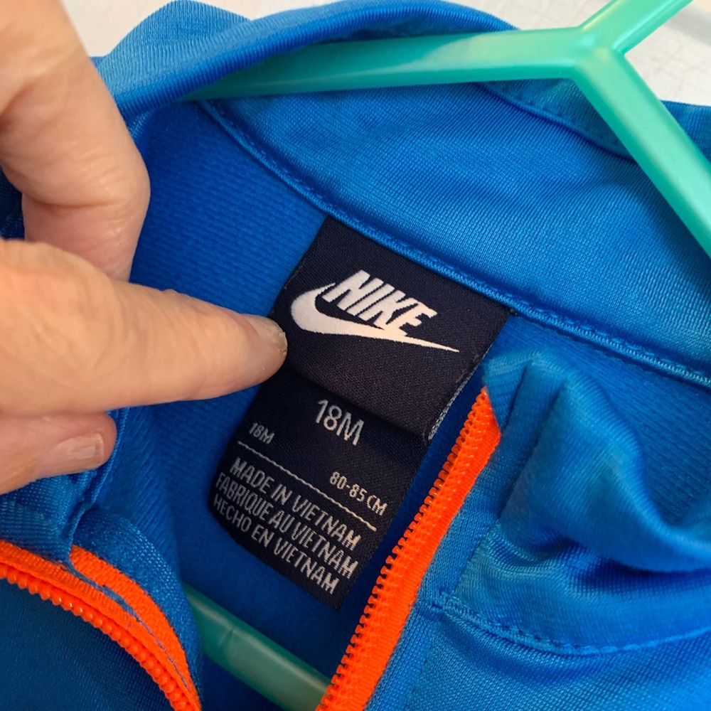Nike 18 month boy BUNDLE of 2 lightweight jackets (one with hood) - Picture 5 of 12
